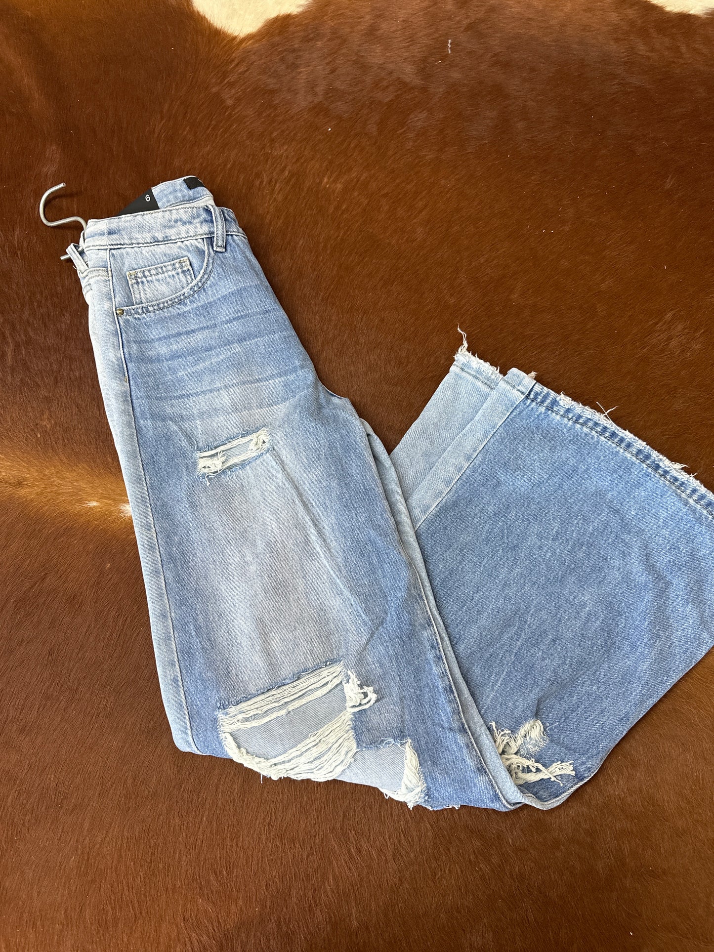 Trouser fit jeans