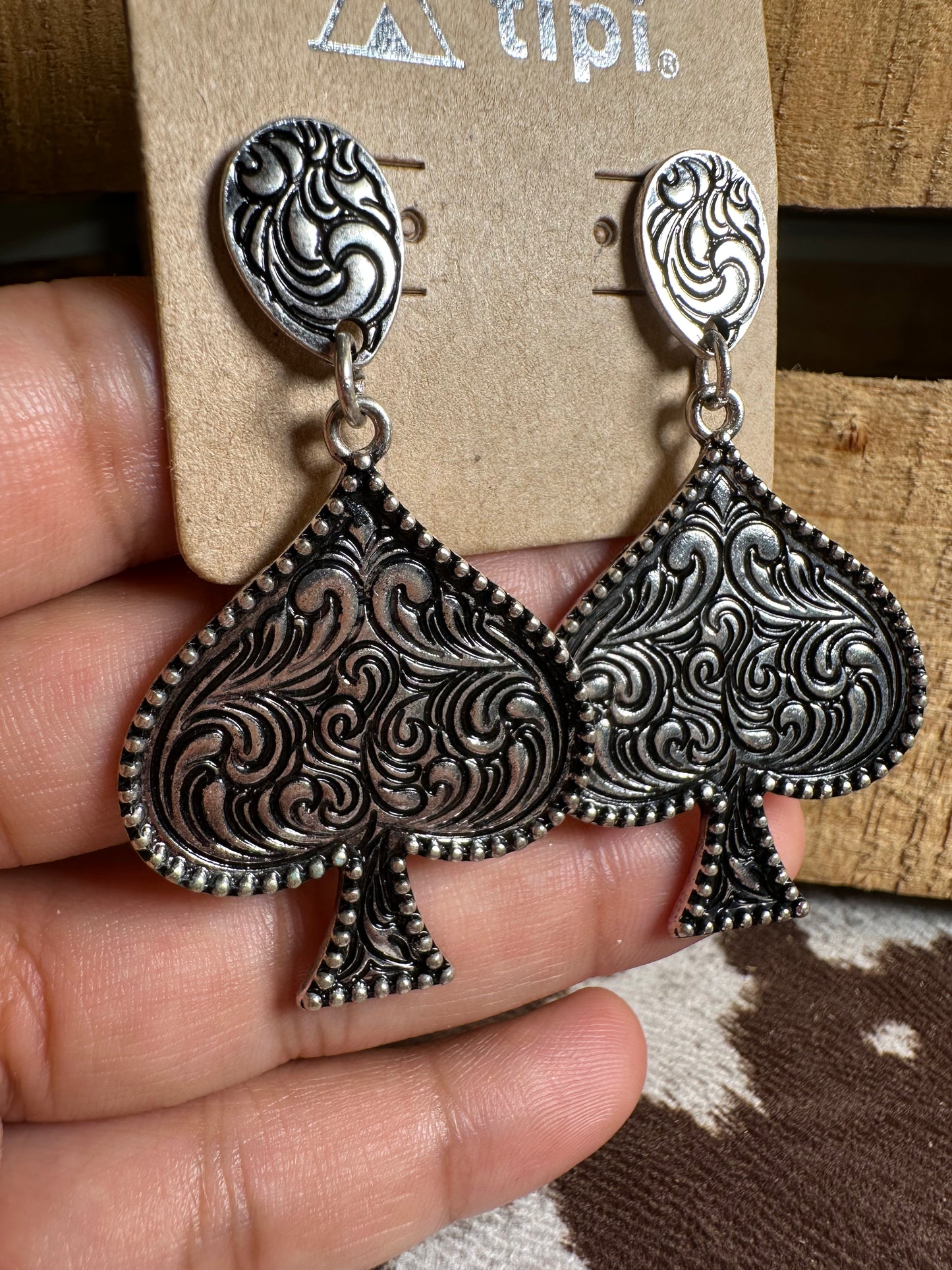 Stud spade tooled