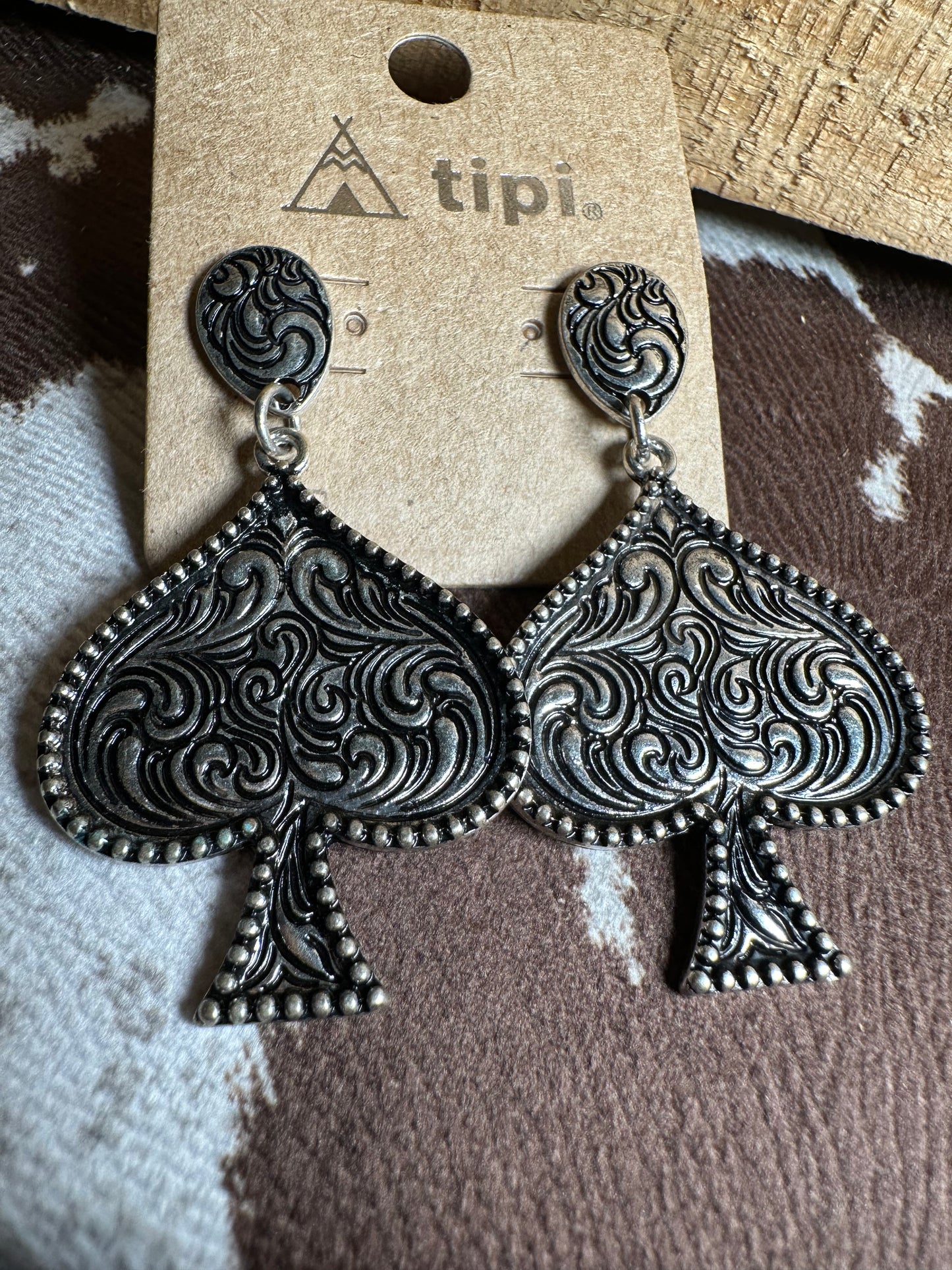 Stud spade tooled